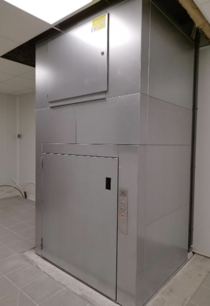 Installation Monte-charge