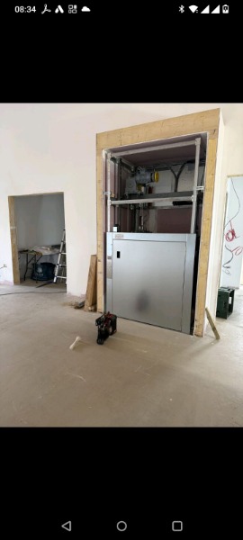 Installation Monte-charge