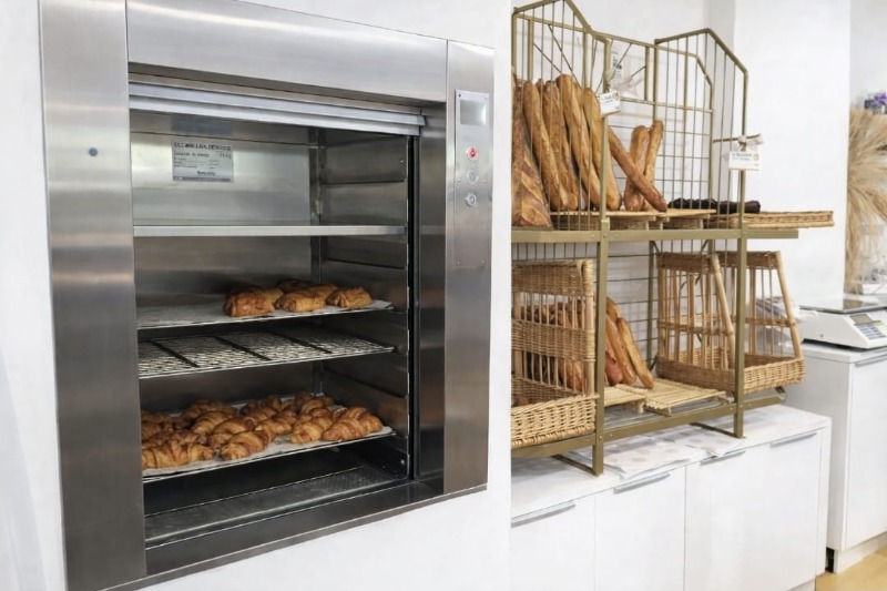 Monte-Charge pour boulangerie p&acirc;tisserie